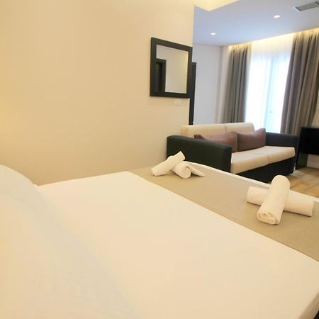 Hotel Strora Sarandë Esterno foto
