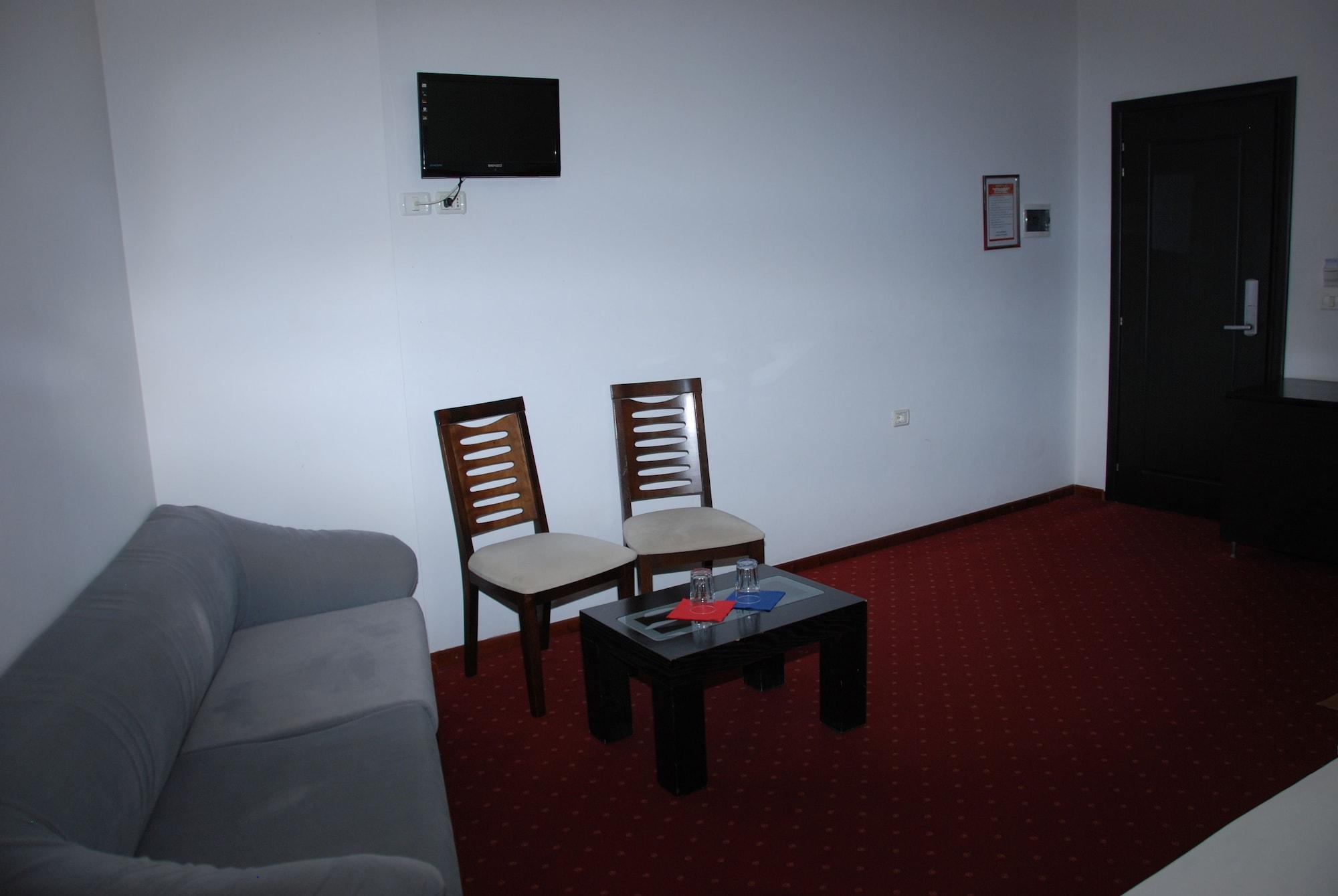 Hotel Strora Sarandë Esterno foto