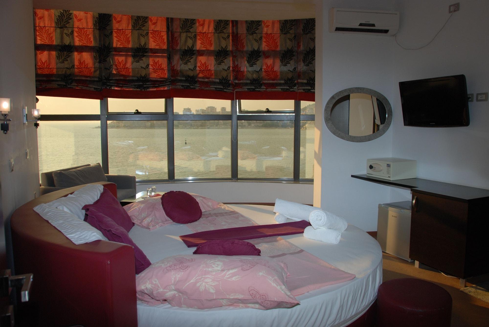 Hotel Strora Sarandë Esterno foto