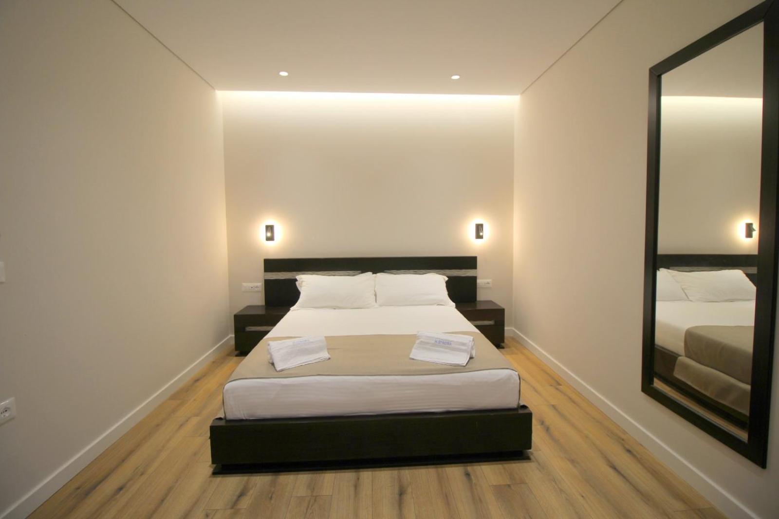 Hotel Strora Sarandë Esterno foto