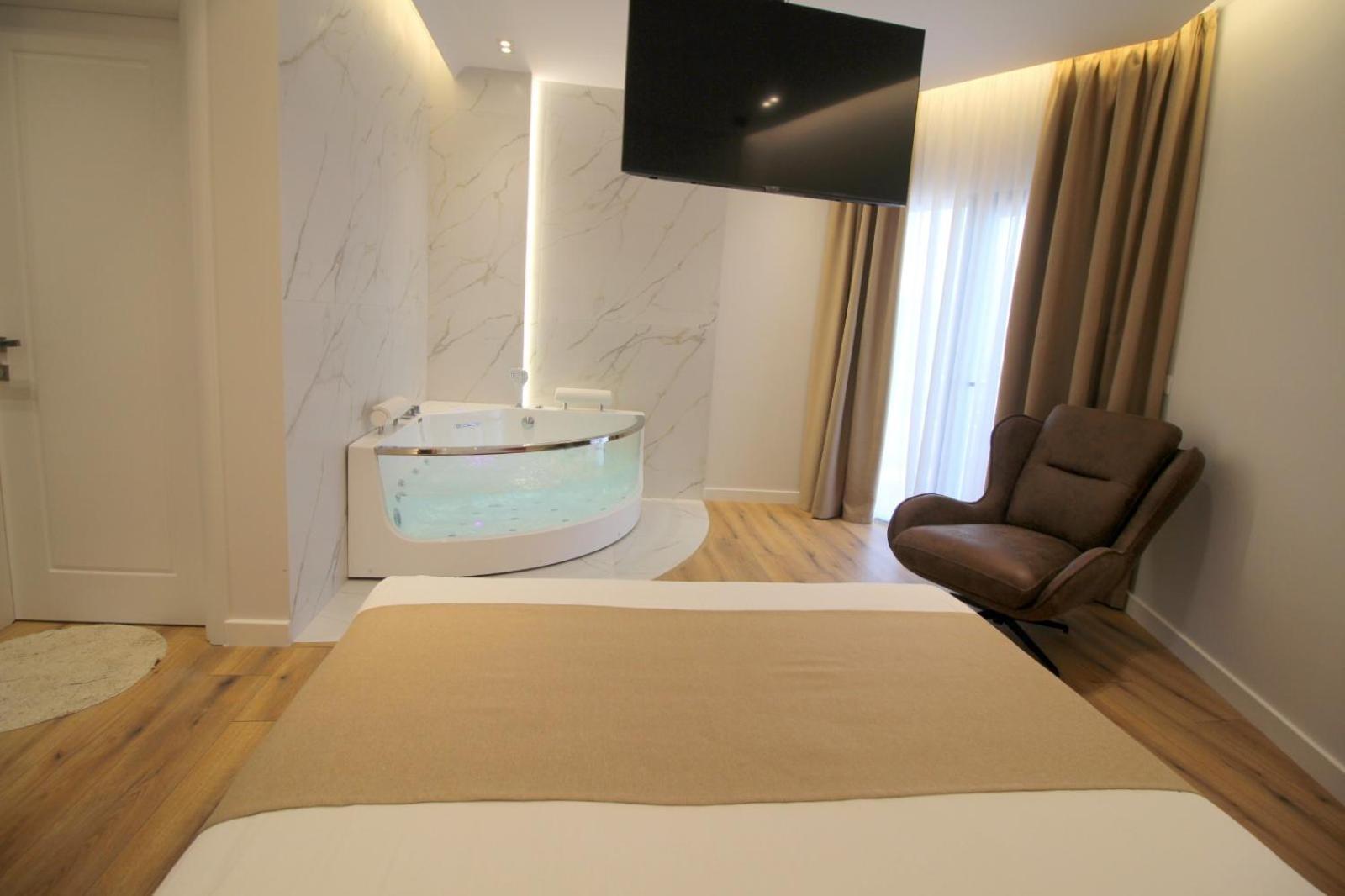 Hotel Strora Sarandë Esterno foto