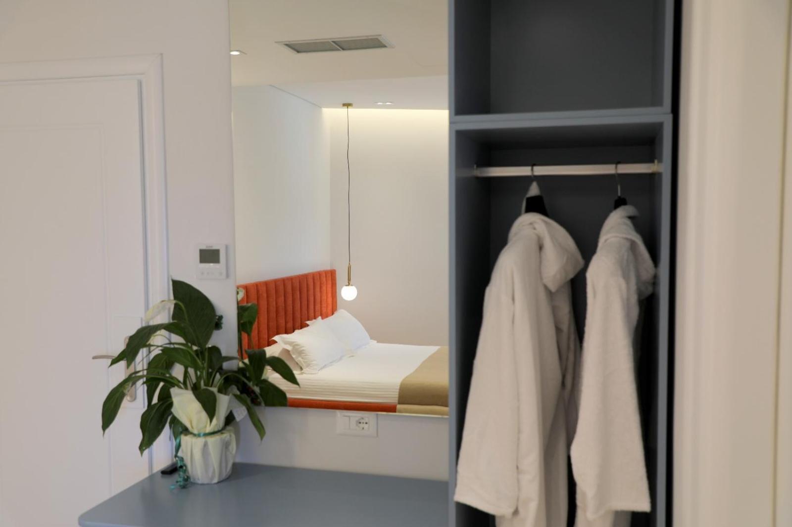 Hotel Strora Sarandë Esterno foto