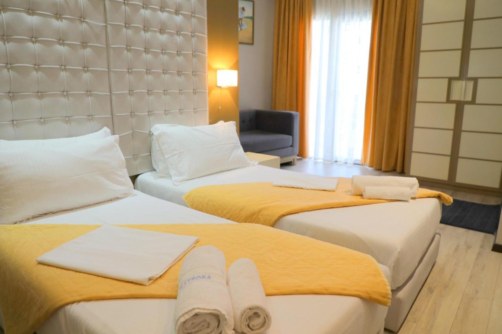 Hotel Strora Sarandë Esterno foto