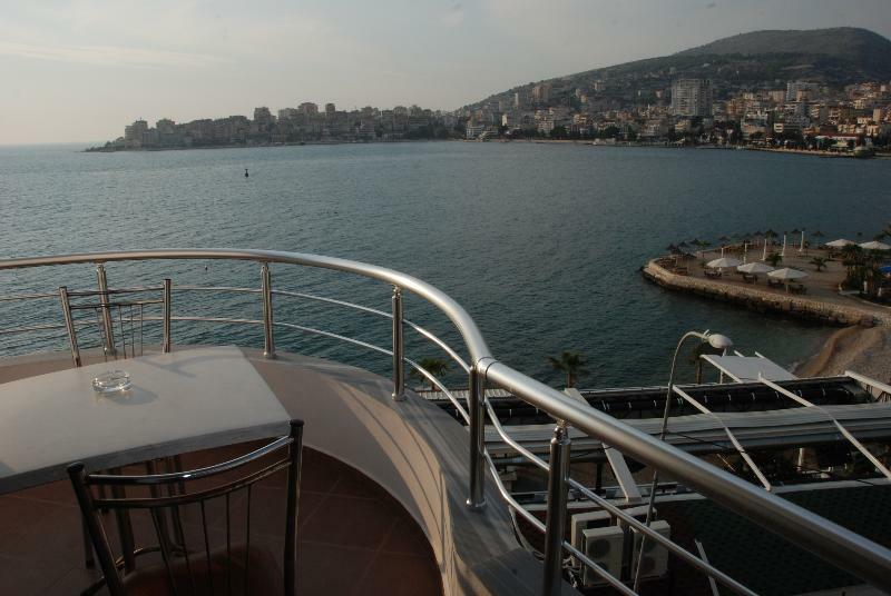 Hotel Strora Sarandë Esterno foto